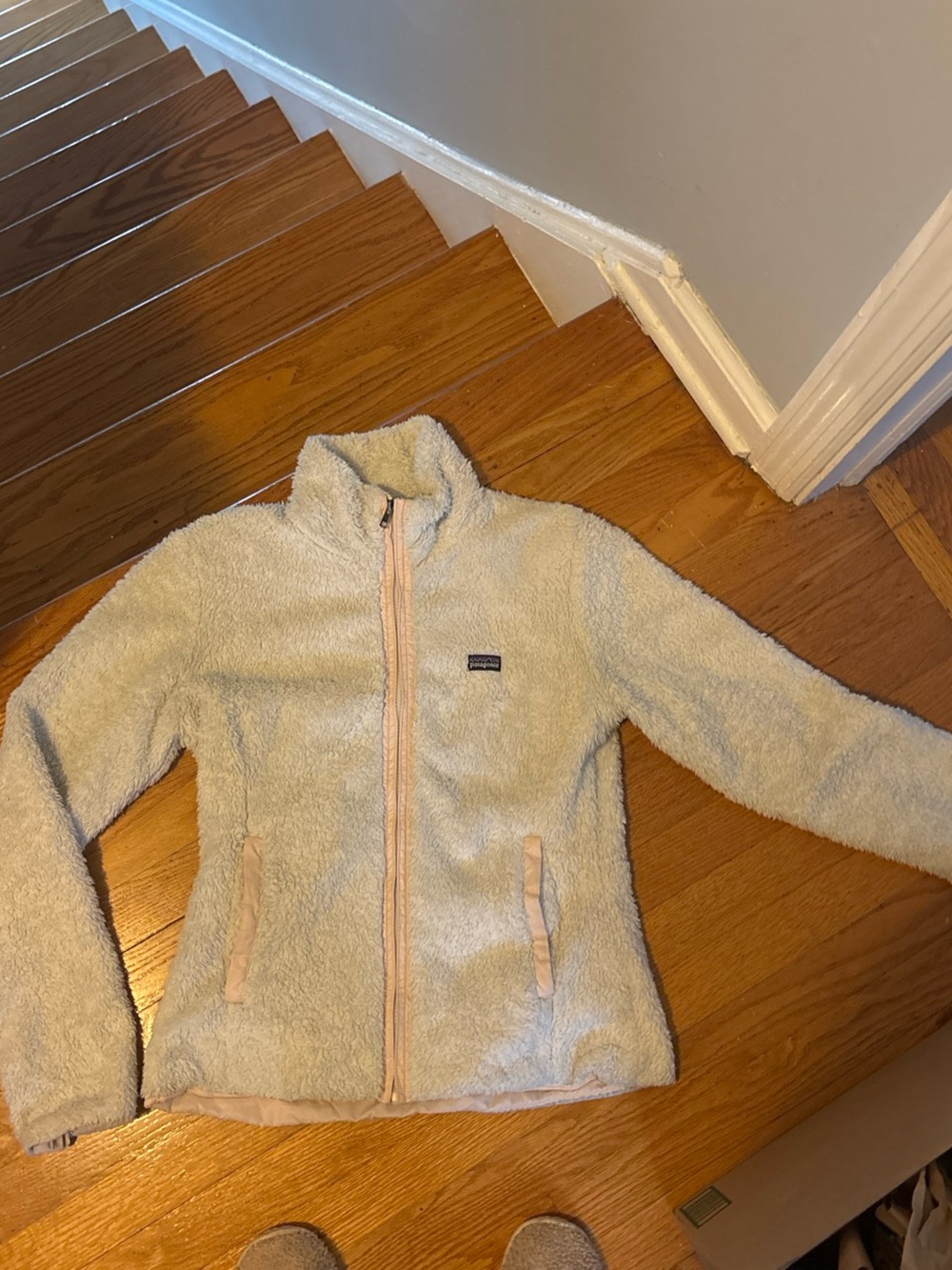 Patagonia womens Cream Sherpa Fleece Jacket